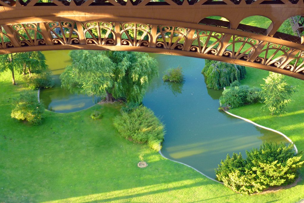 0510-P1010340m.jpg - Park am Eiffelturm