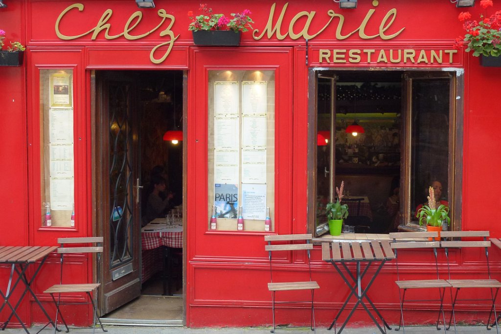 0820-P1010458m.jpg - Am Montmartre