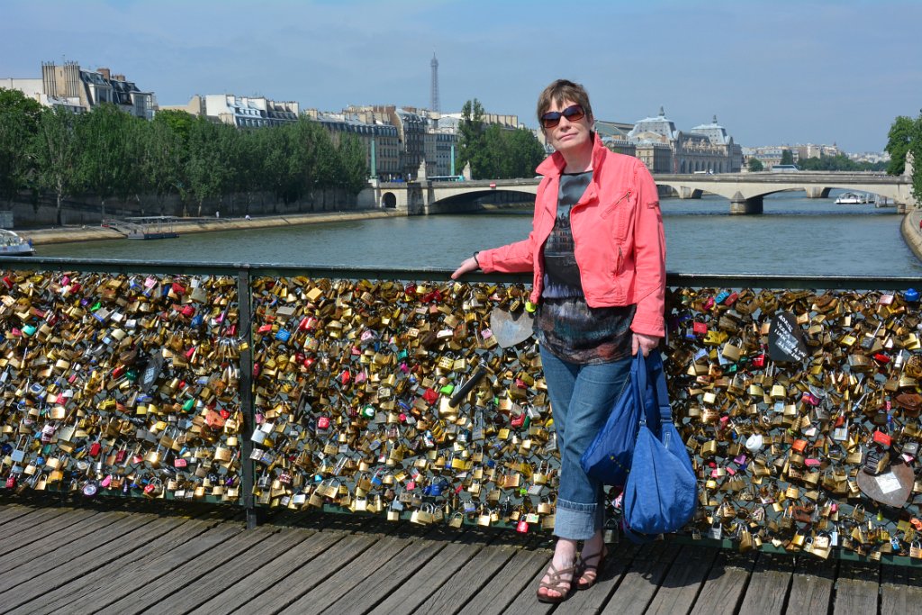 D71_1717.JPG - Pont des Arts