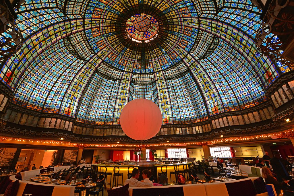 D70_4533-m.jpg - Restaurant im Printemps