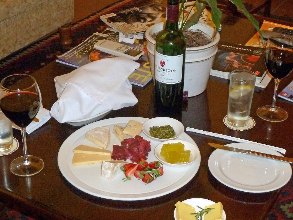 P1000837m.jpg - [de]Ad hoc Snack am Abend[en]Ad-hoc snack in the evening