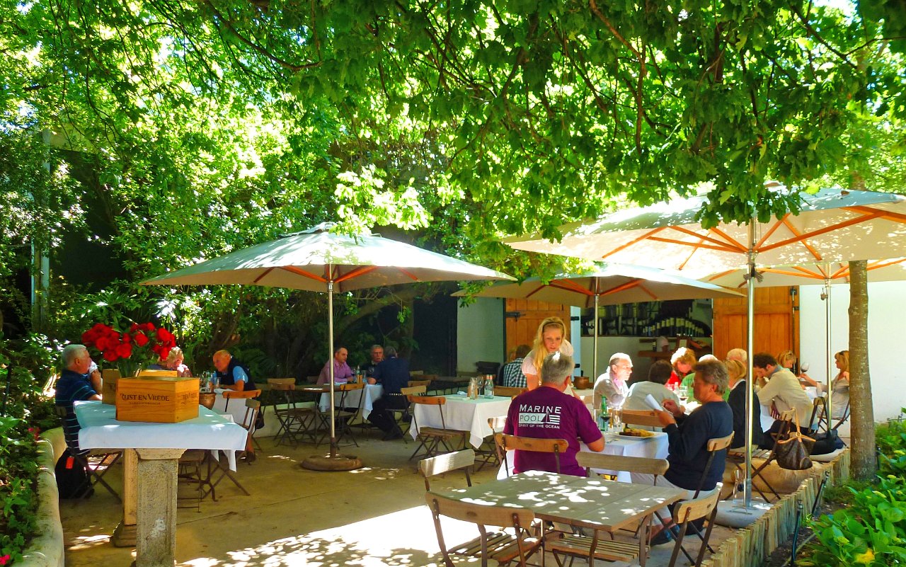 P1000404m.jpg - Rust en Vrede Wine Estate